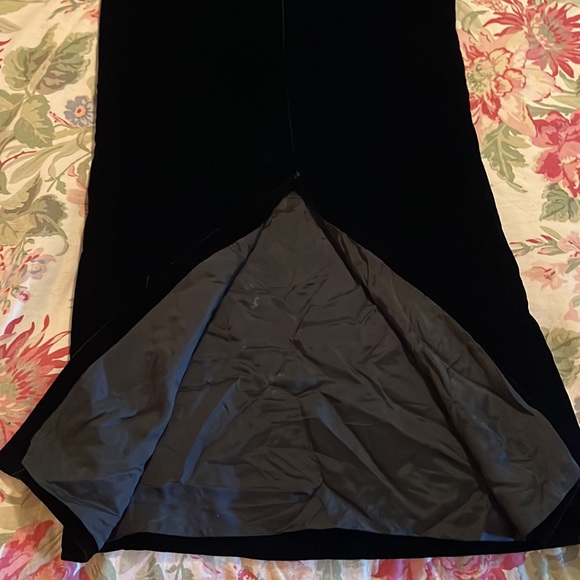 Vintage OLEG CASSINI BlackTie Size 10 Black Velvet Maxi Skirt Timeless Elegant - Picture 5 of 16